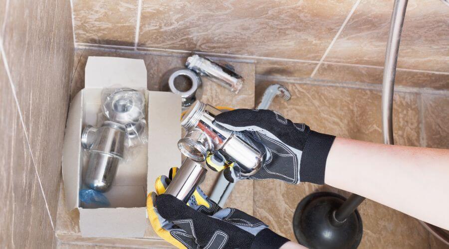 Professional gutter cleaning in Spreckels, CA